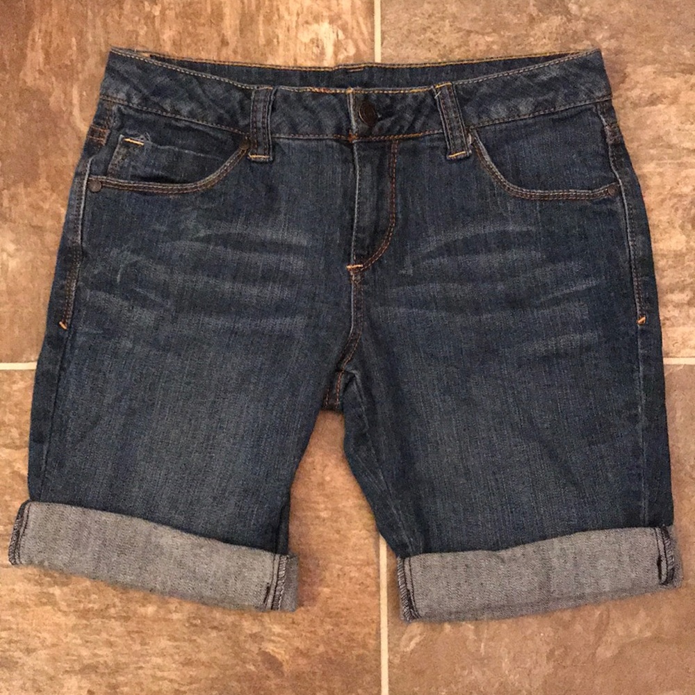 Women’s Size 4 Faded Glory Bermuda Jean Shorts